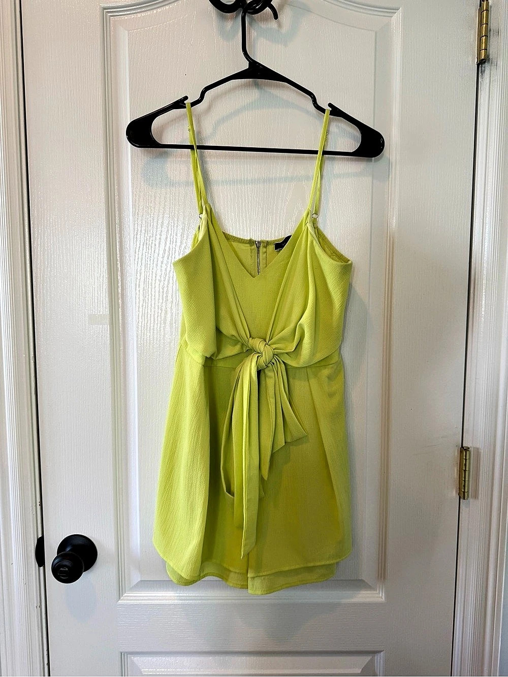 Blue Blush Tie-Front Camisole in Yellow Size Medium Like New